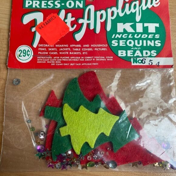 Vintage Christmas Iron on Appliqué Decoration Lot of 5 and More New in Package - Picture 1 of 5